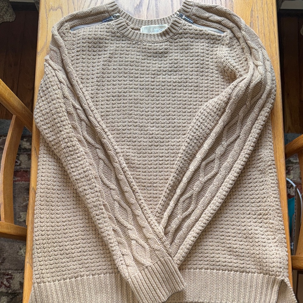 Like new Michael Kors ladies sweater size M